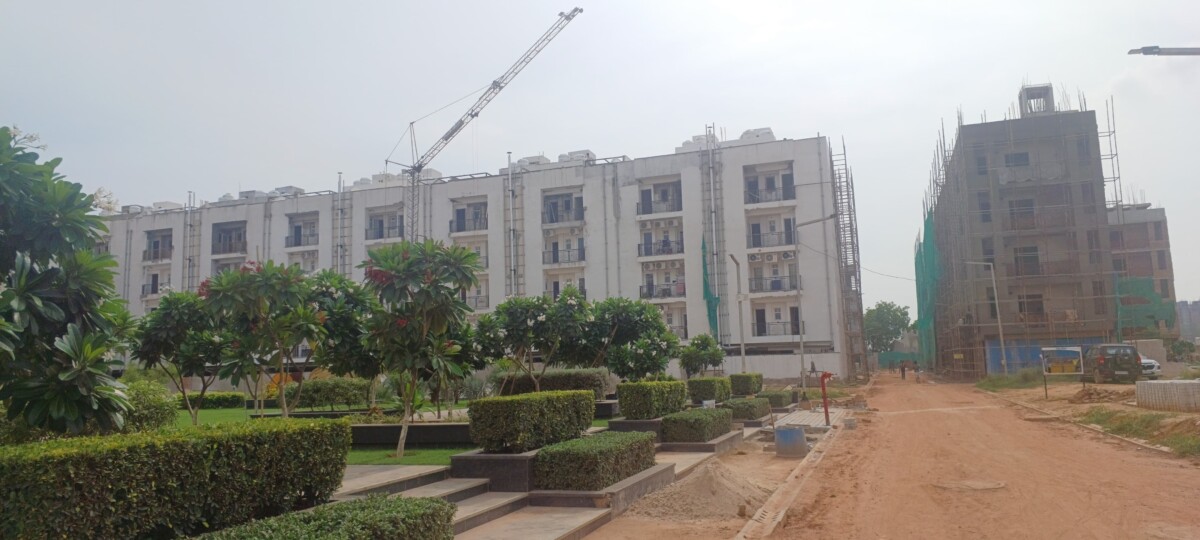 Trehangurgaon71-luxuryfloors