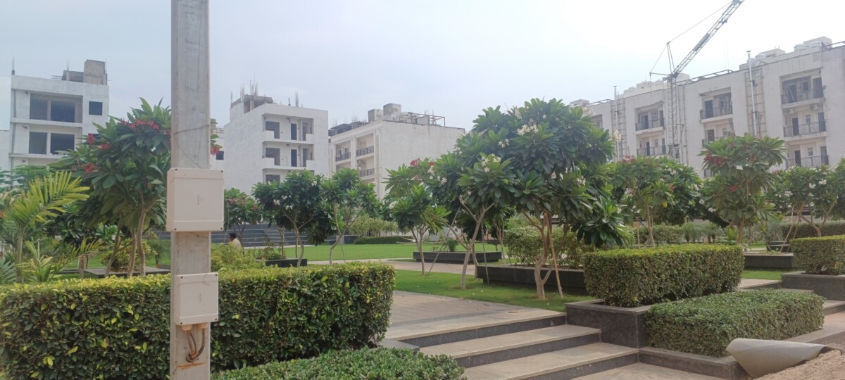 Trehansector71gurgaon-luxuryfloors